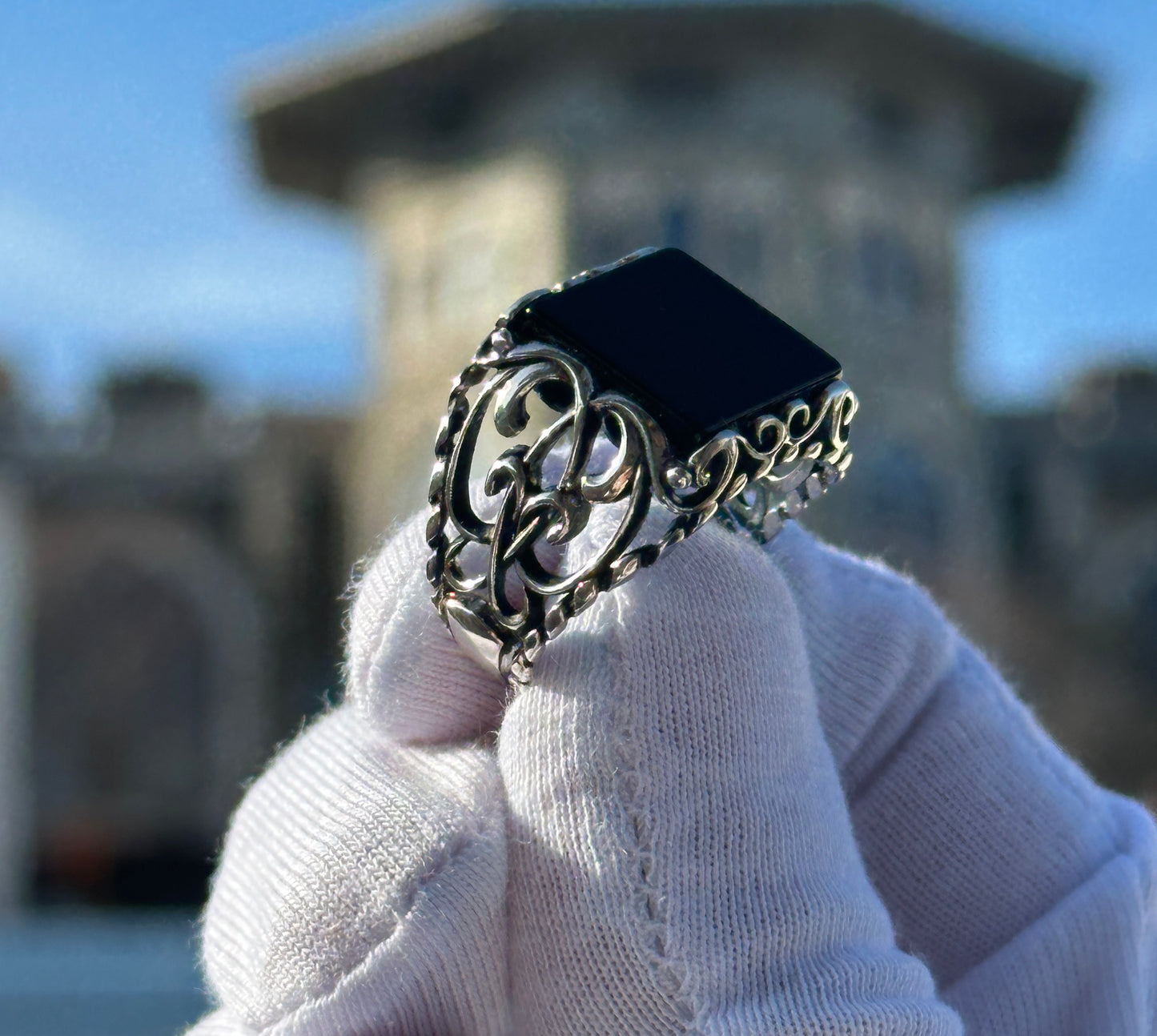 Anillo de hombre con sello de ónix cuadrado negro