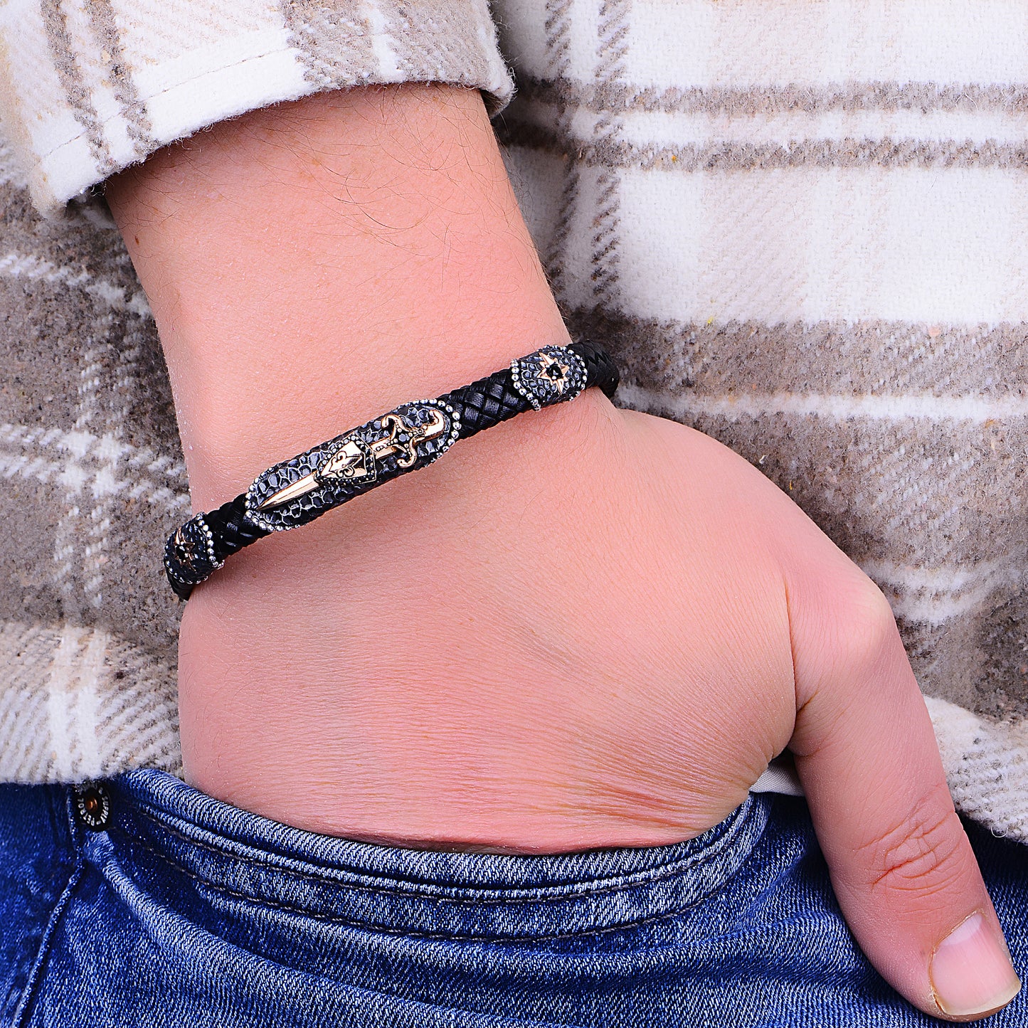 Pulsera Hombre Plata Modelo Espada Cuero