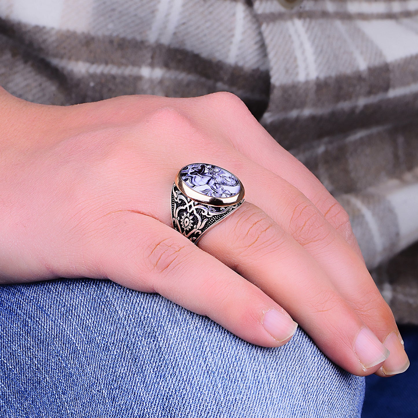 Anillo modelo espartano hecho a mano en plata