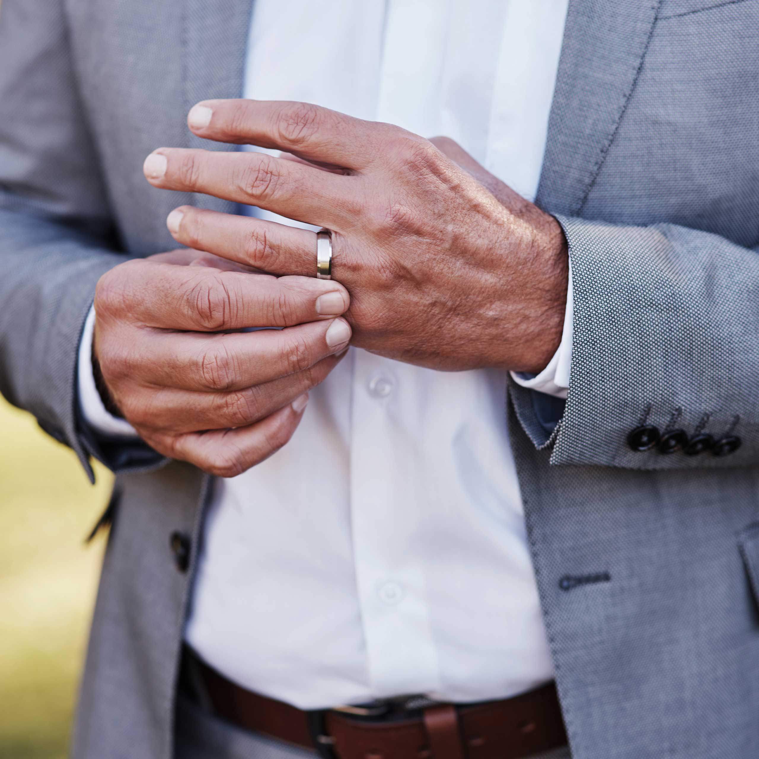 How to Measure Your Ring Size | Ring Size Guide