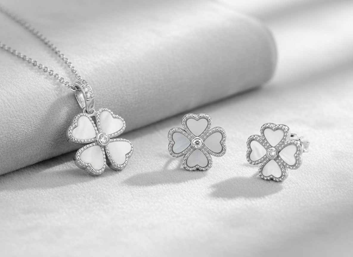 Translation missing: en.Women Necklace: Women Necklace