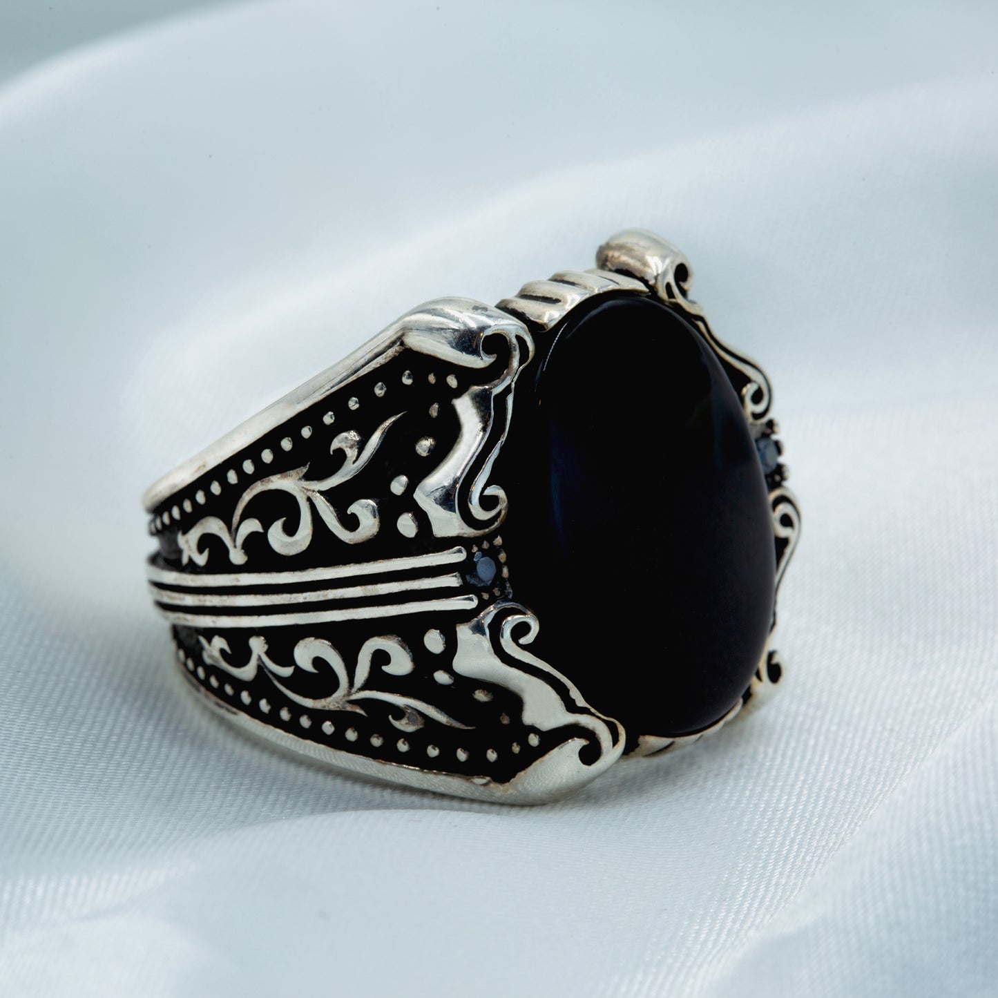 Men Silver Handmade Onyx Gemstone Signet Ring