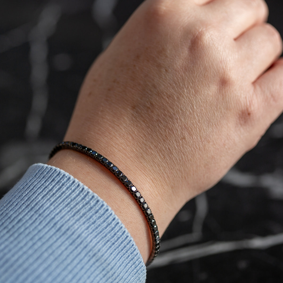 Silbernes Unisex-Tennisarmband mit schwarzem Diamanten, verstellbar