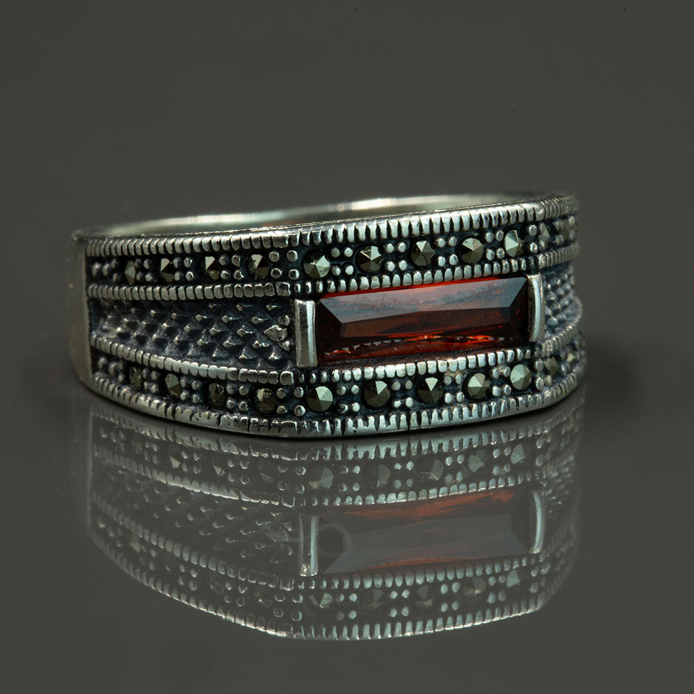 925 Sterling Silver Minimal Garnet Gemstone Ring
