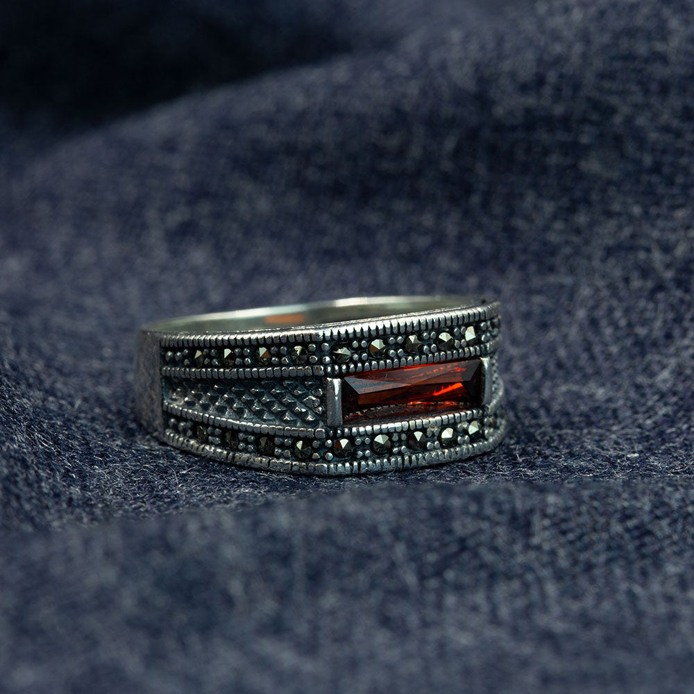 925 Sterling Silver Minimal Garnet Gemstone Ring