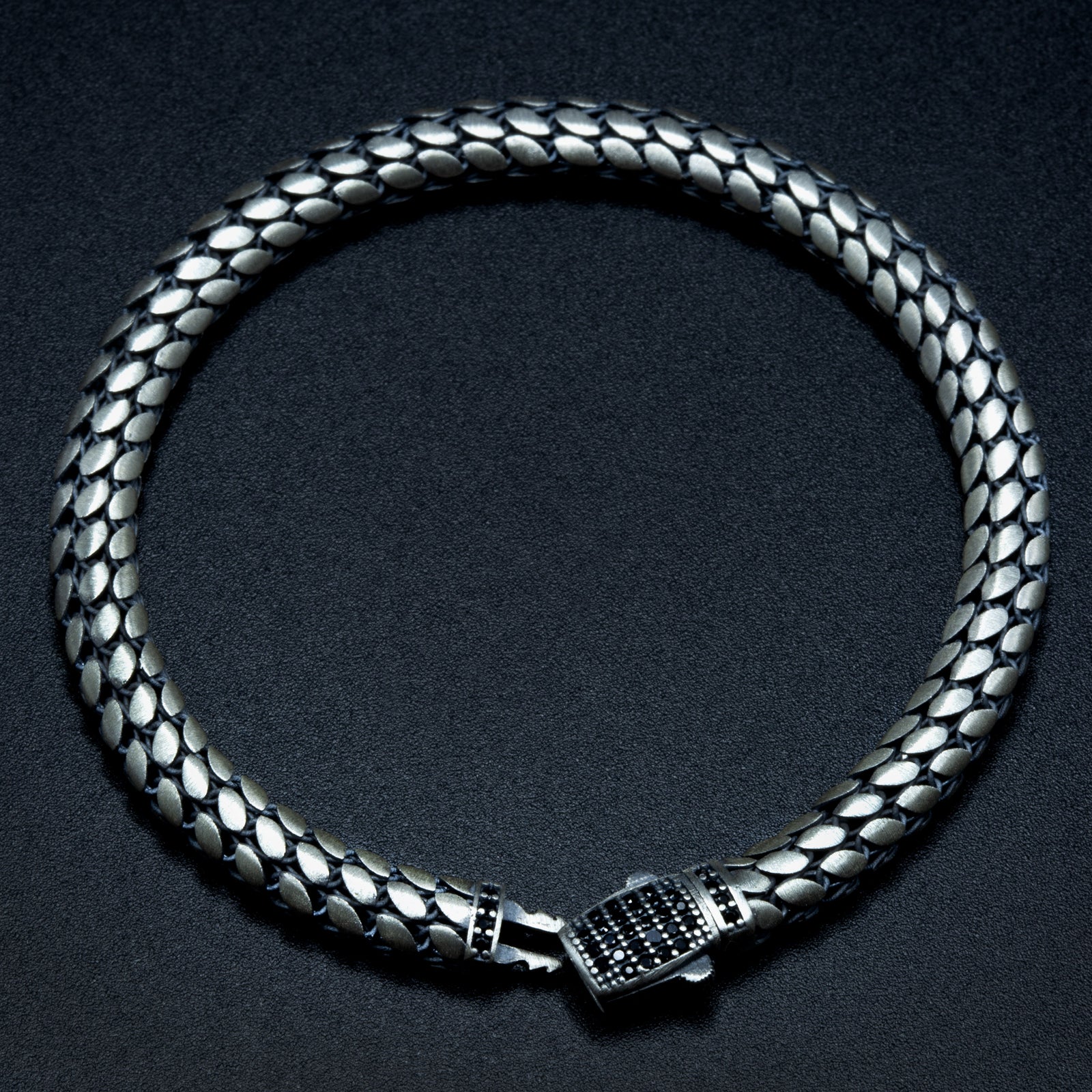 Pulsera de cadena tipo "snake popcorn" de plata 925 para hombre con piedra de ónix y incrustaciones de