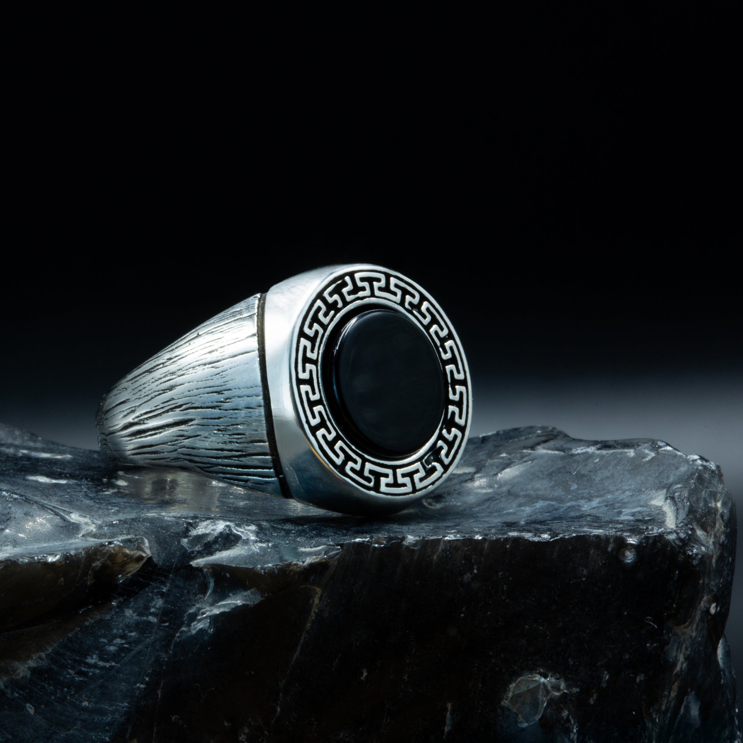 925 Sterling Silver Greek Design Round Onyx Gemstone Ring