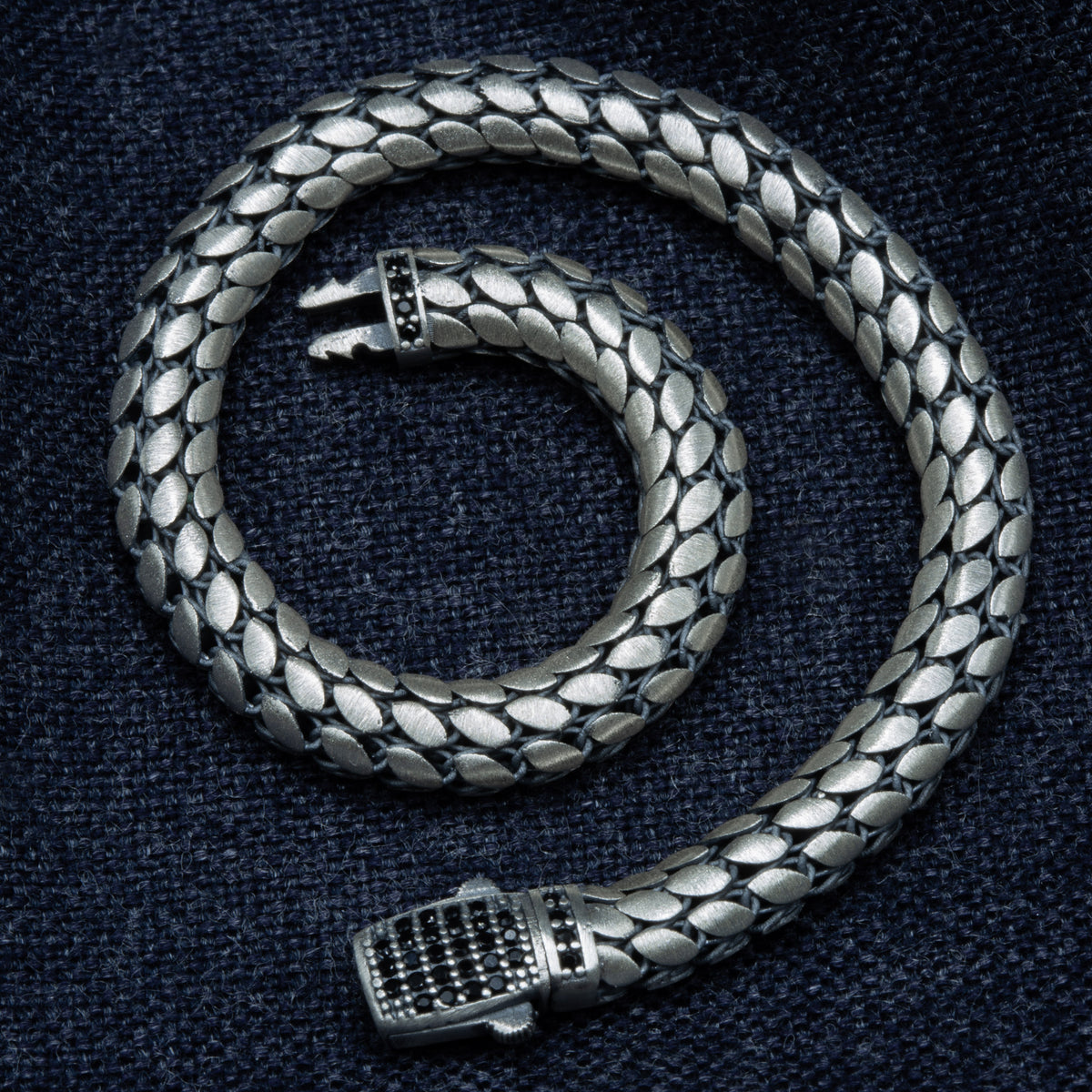 Pulsera de cadena tipo "snake popcorn" de plata 925 para hombre con piedra de ónix y incrustaciones de