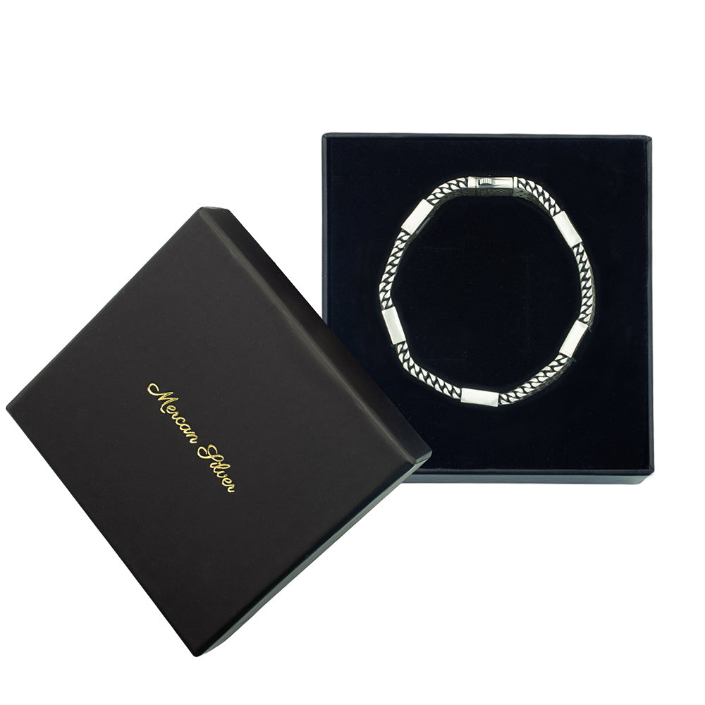 Armband aus 925er Silber mit quadratischem Onyx und Panzerkette