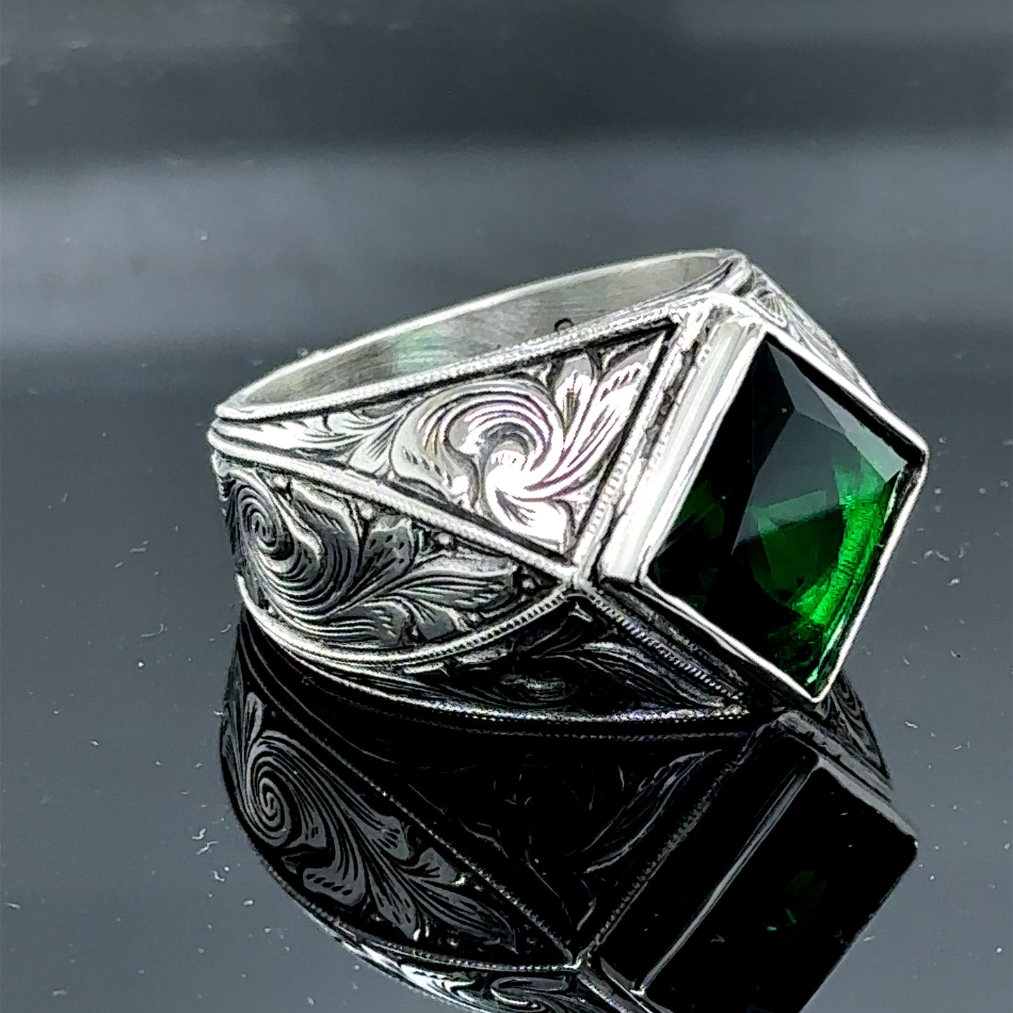 Men Engraved Emerald Gemstone Square Cut Green Stone Ring