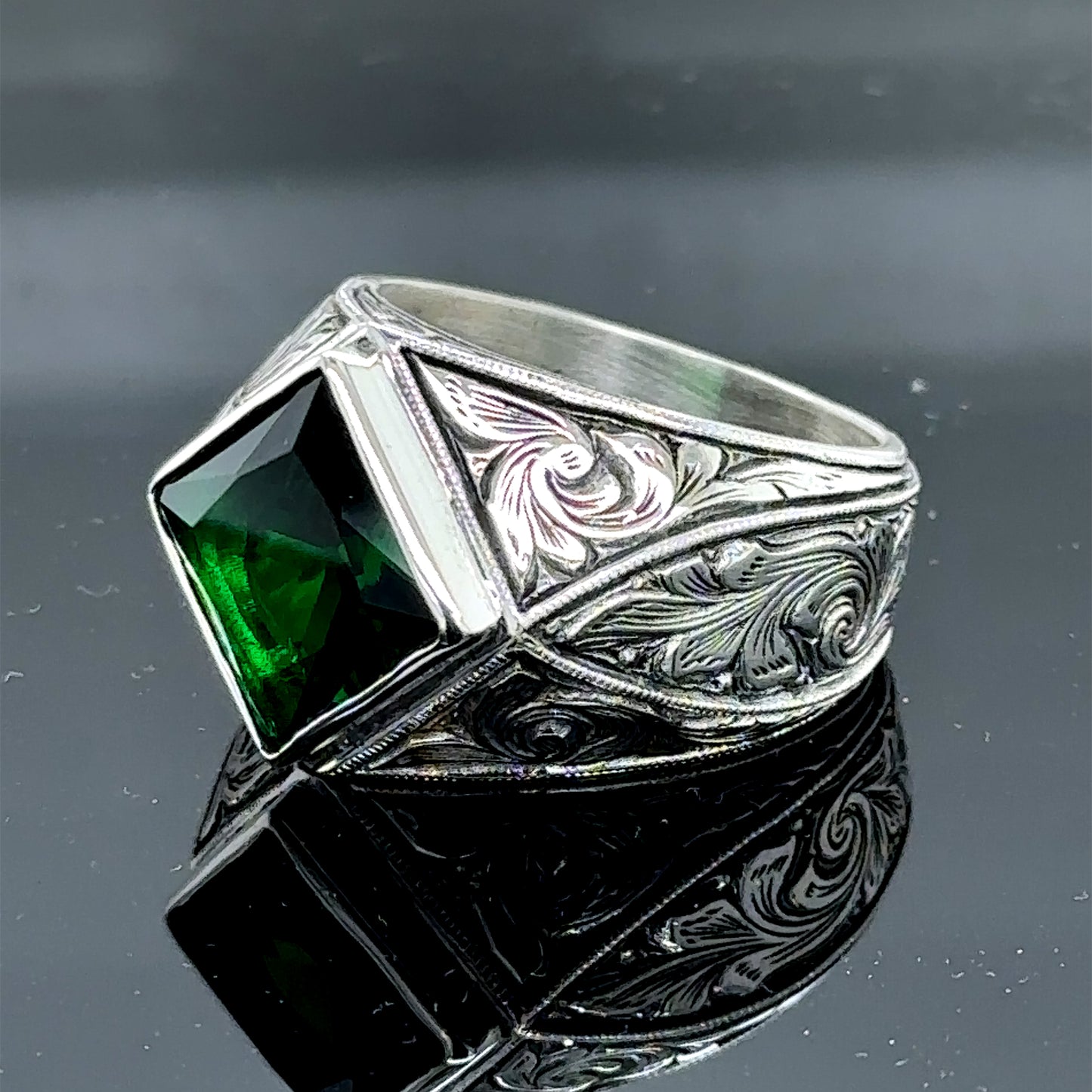 Men Engraved Emerald Gemstone Square Cut Green Stone Ring