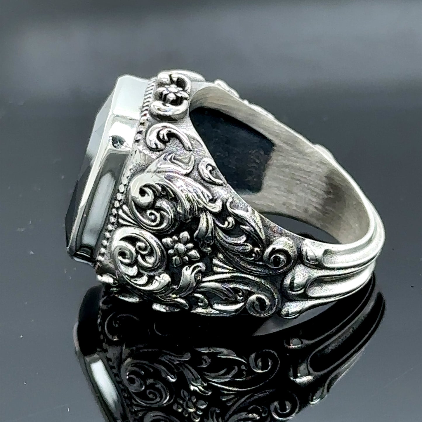 Men Handmade Black Zircon Stone Engraved Silver Ring