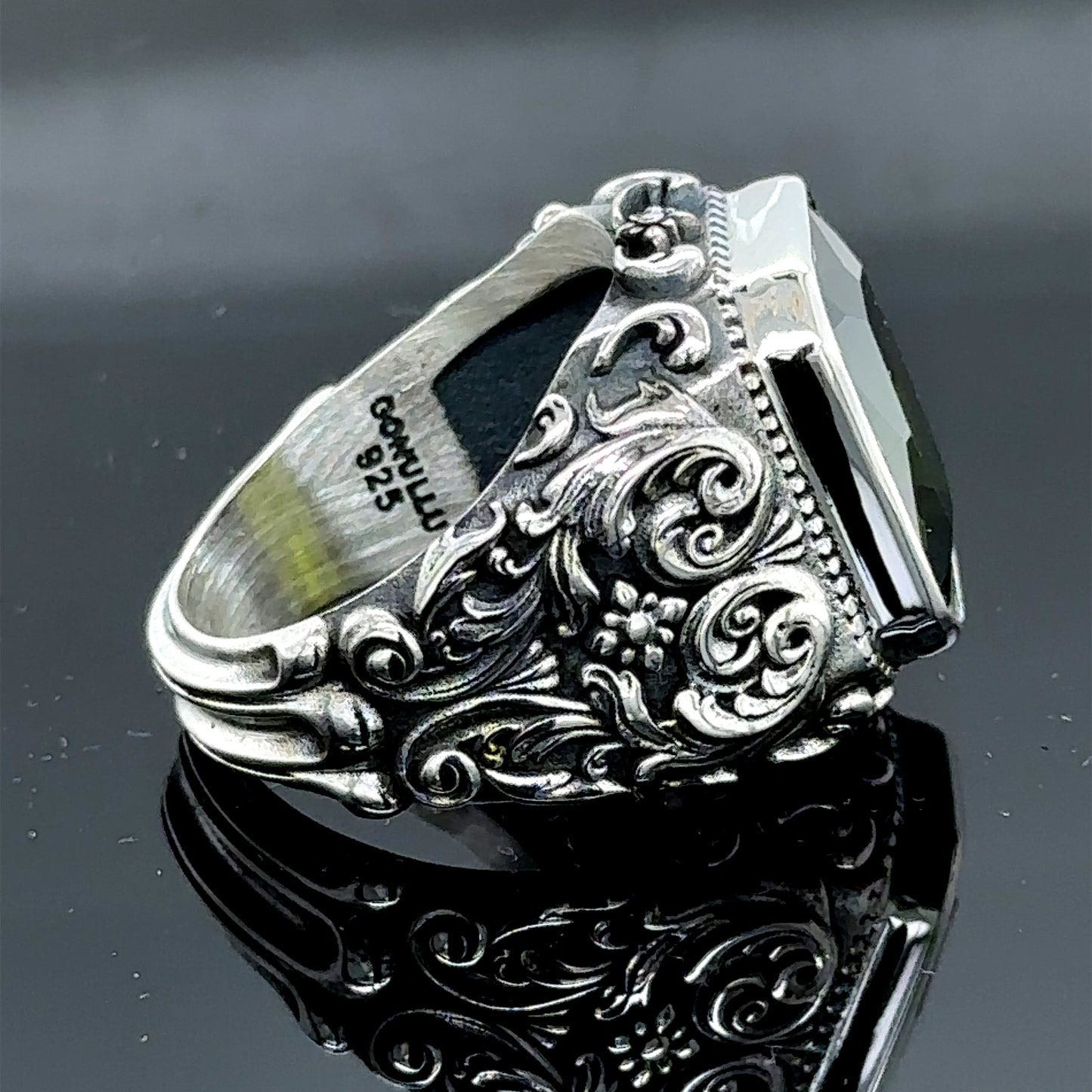 Men Silver Ottoman Style Green Peridot Gemstone Ring