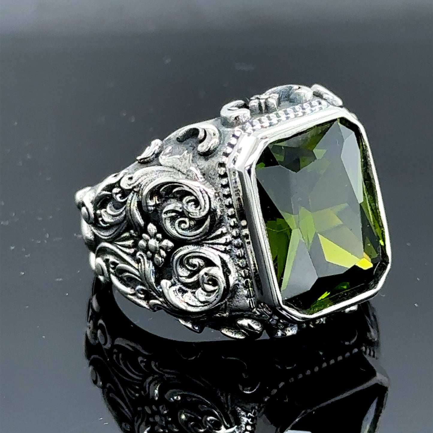 Men Silver Ottoman Style Green Peridot Gemstone Ring