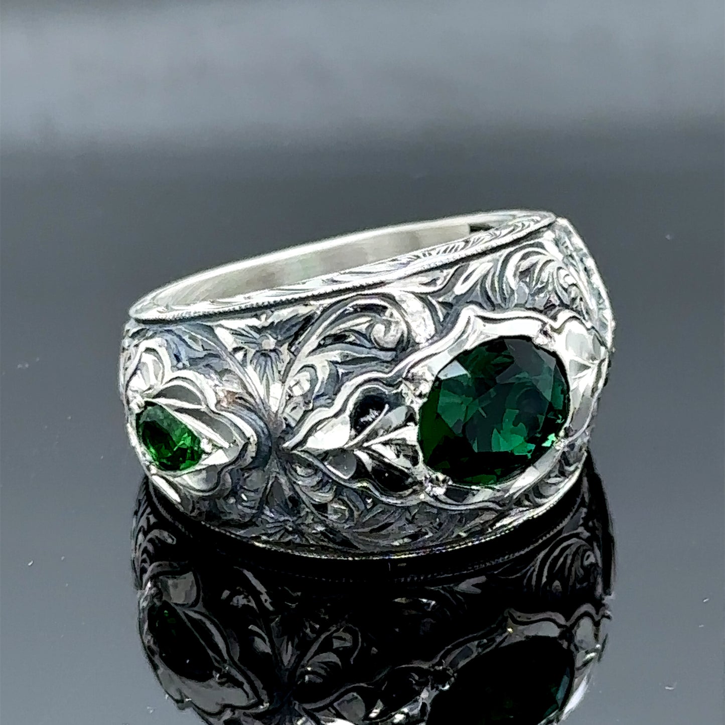 Men Handmade Green Emerald Stone Handmade Wide Ring