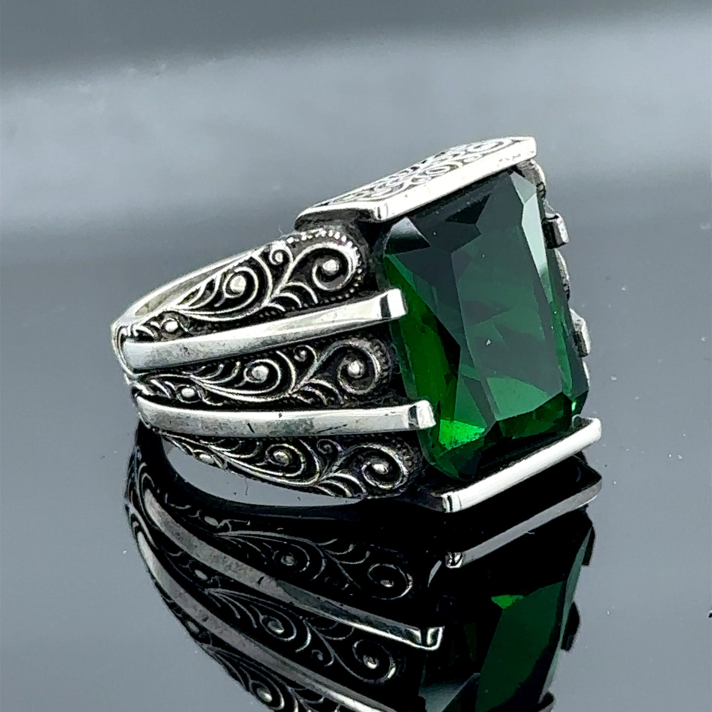 Men Handmade Green Emerald Gemstone Handmade Ring