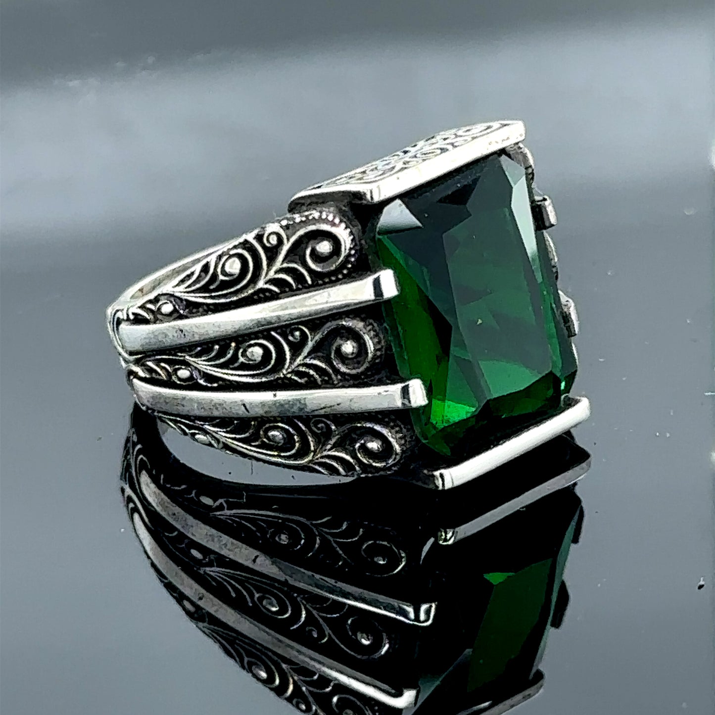 Men Handmade Green Emerald Gemstone Handmade Ring