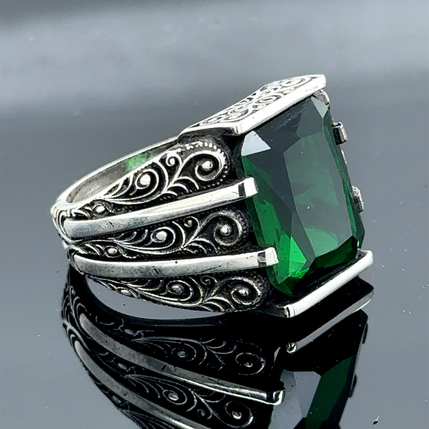 Men Handmade Green Emerald Gemstone Handmade Ring