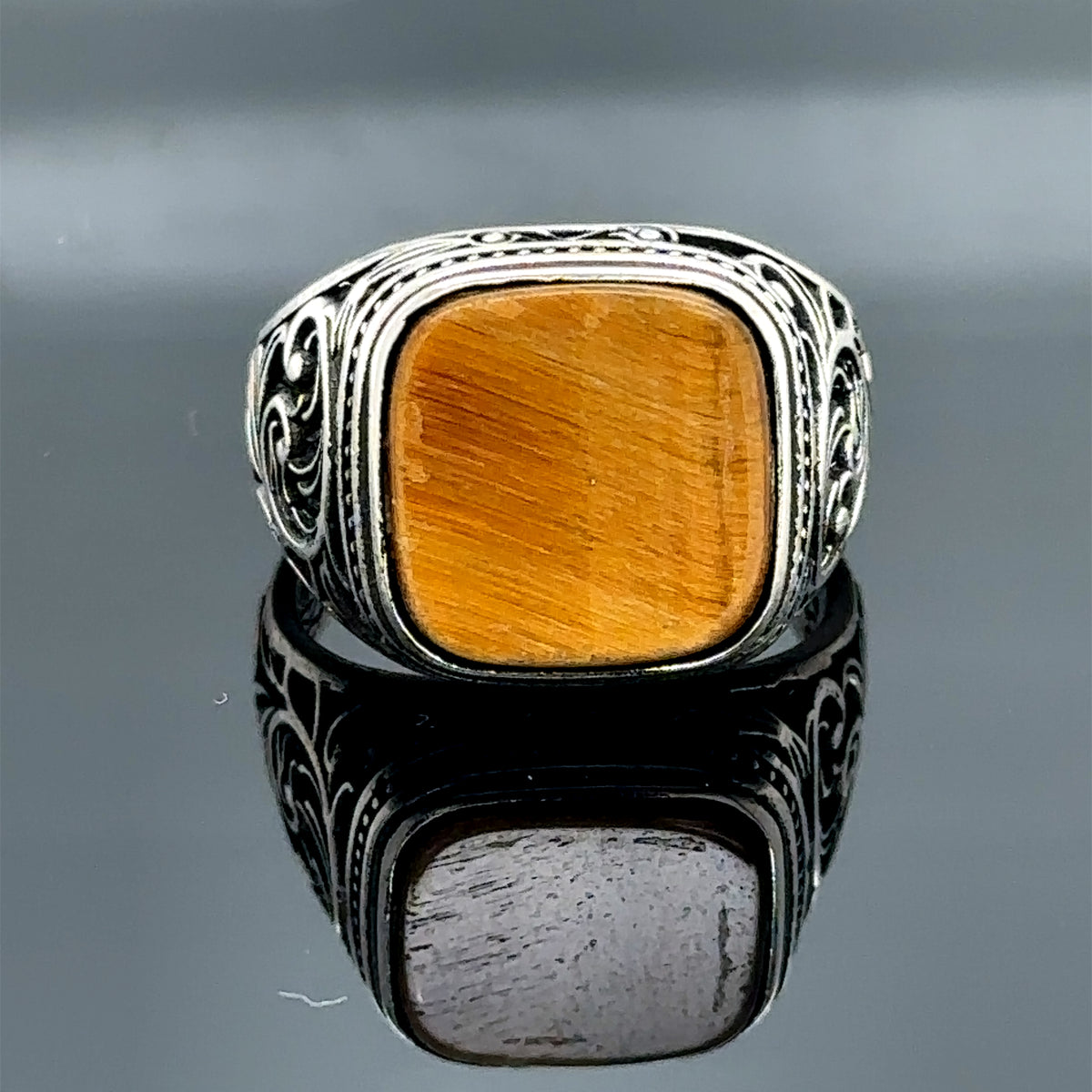 Anillo de plata con piedra preciosa de ojo de tigre minimalista cuadrado para hombre