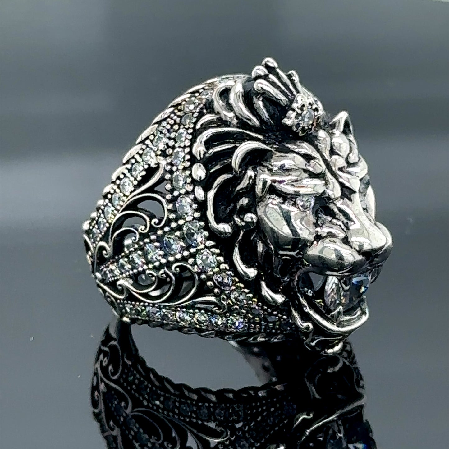 Men Silver Moissanite Stone Leon Head Ring