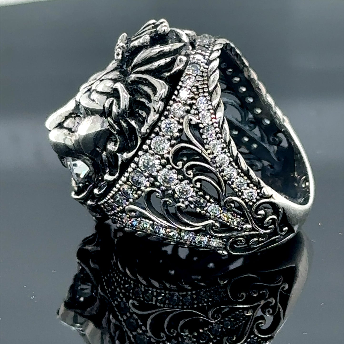 Men Silver Moissanite Stone Leon Head Ring