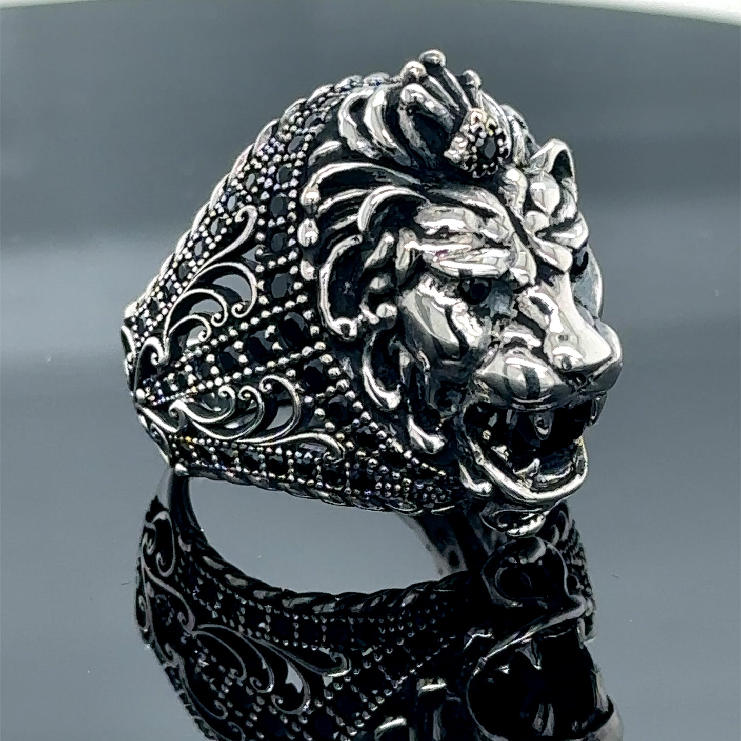 Silver Black Stone Leon Head Animal Ring