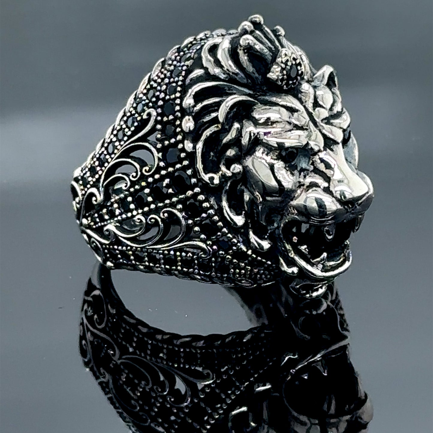 Silver Black Stone Leon Head Animal Ring