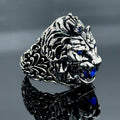 Herrenring aus Silber mit Saphir und Leon-Kopf