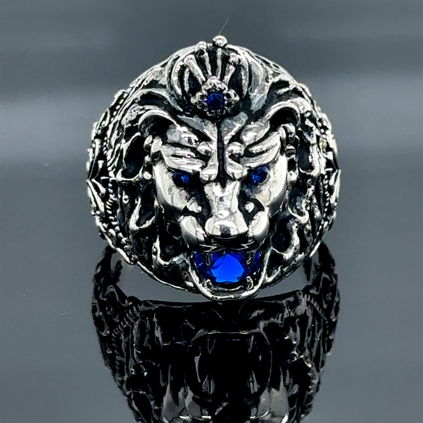 Men Silver Sapphire Stone Leon Head Ring