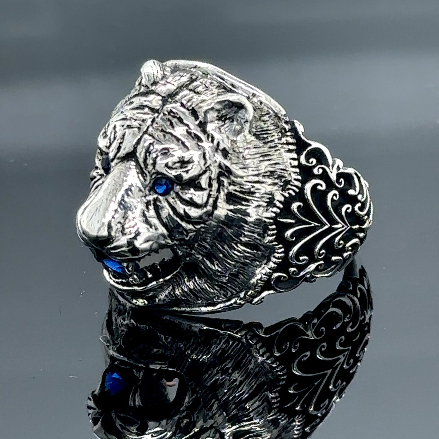 Men Silver Sapphire Stone Tiger Head Ring