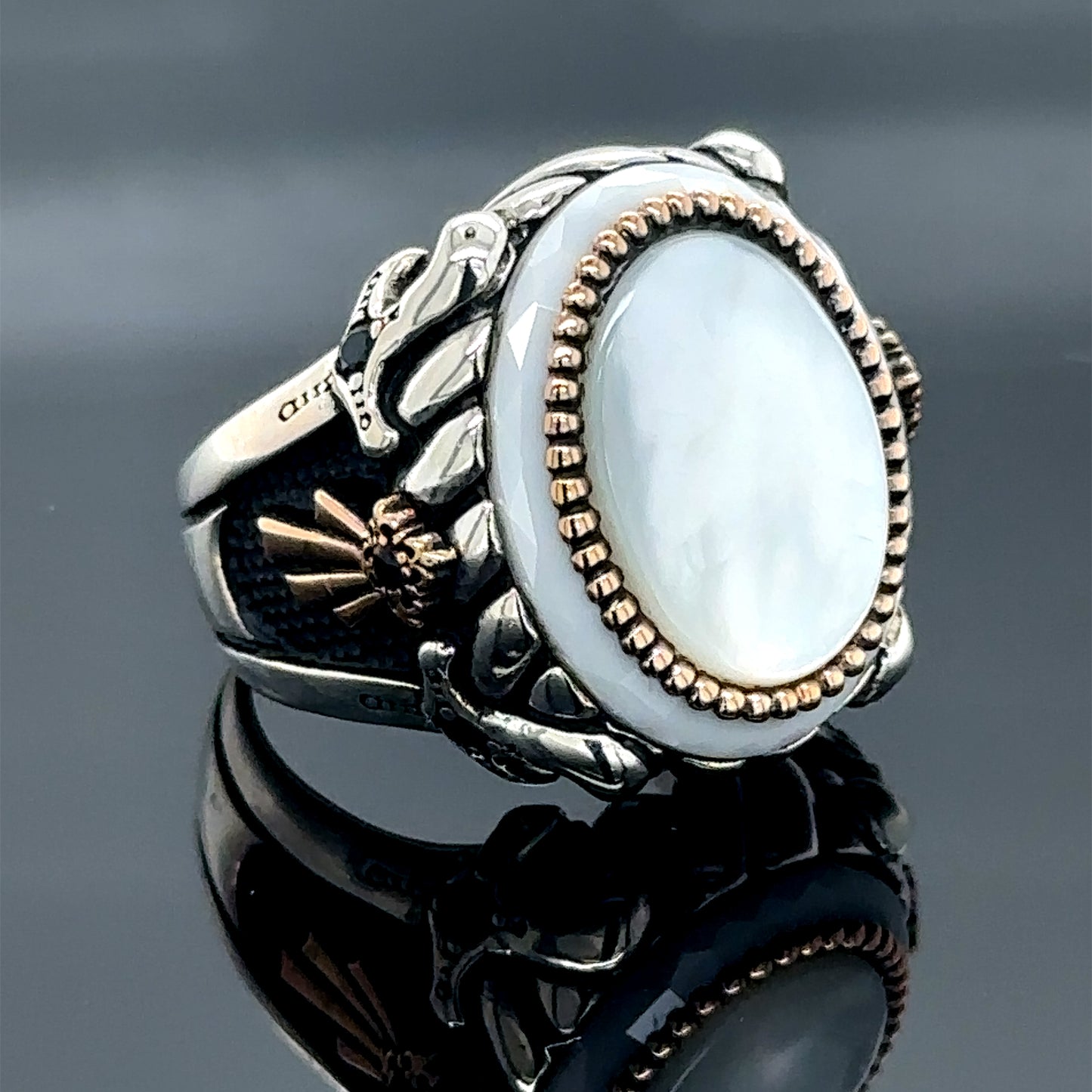 Men Silver Handmade Mother Of Pearl Gemstone Ring