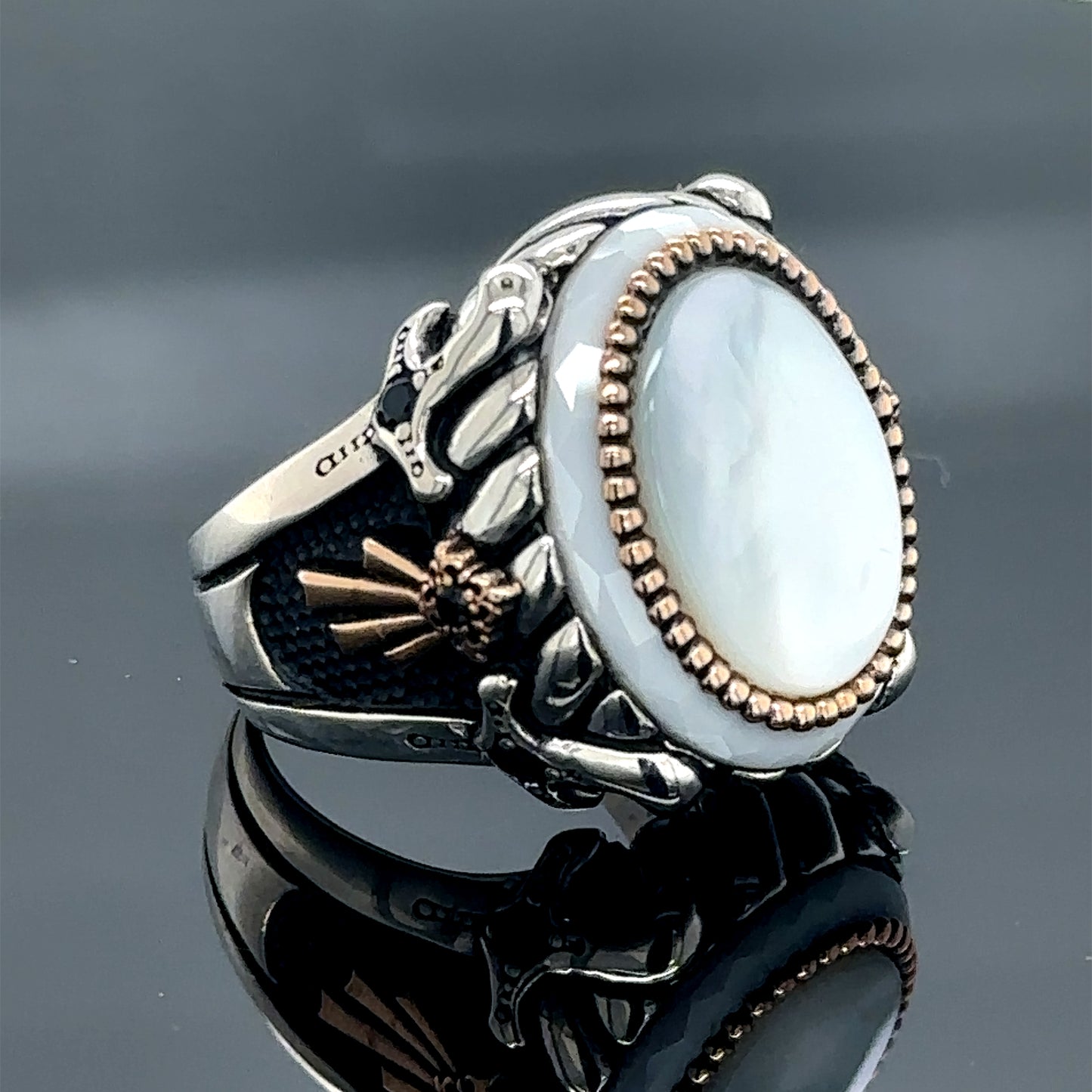 Men Silver Handmade Mother Of Pearl Gemstone Ring