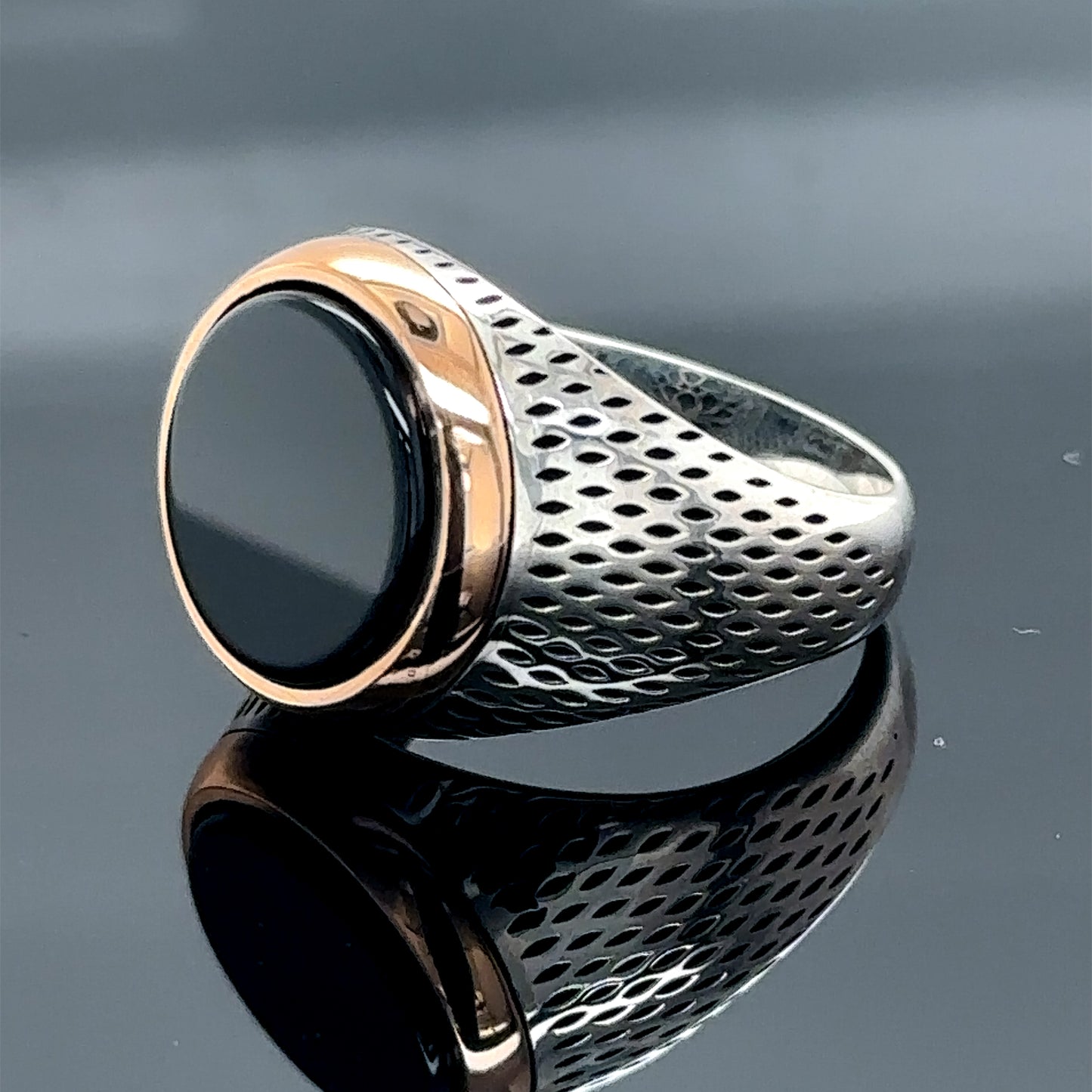 Silver Round Onyx Gemstone Classic Men Ring