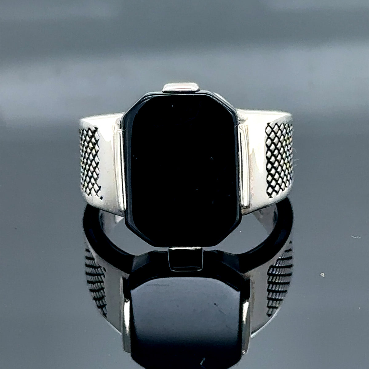 Men Silver Classic Minimal Onyx Gemstone Ring