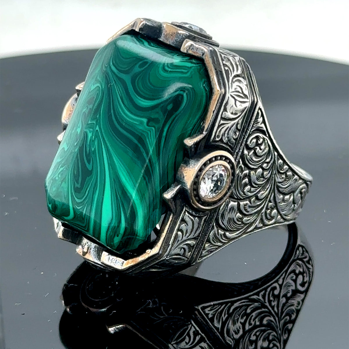 Anillo grande de malaquita natural en plata 925 para hombre