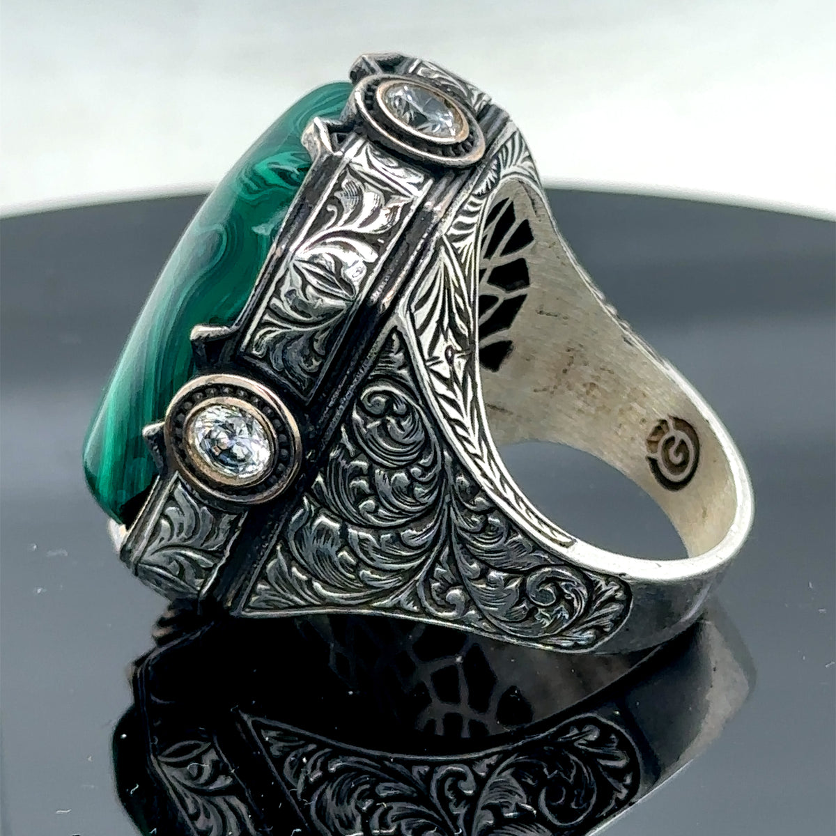 Anillo grande de malaquita natural en plata 925 para hombre