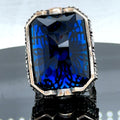 Herrenring aus Silber mit großem blauem Zirkon und Saphir