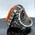 Anillo de plata con piedra preciosa ámbar grande hecho a mano para hombre