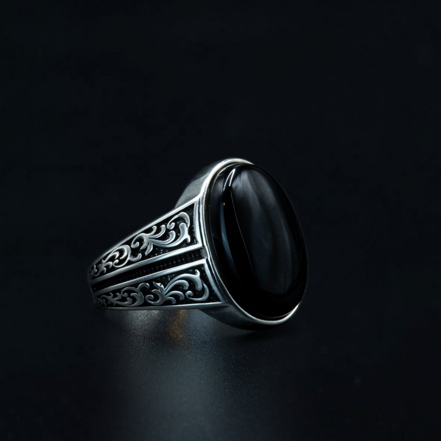 925 Sterling Silver Engraved Oval Onyx Gemstone Ring