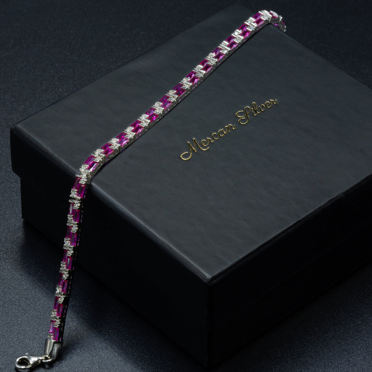 Handmade 925 Sterling Silver Men's Bracelet with Natural Red Garnet - Luxury Ruby Red Gemstone Link Chain - Unique Gift for Men