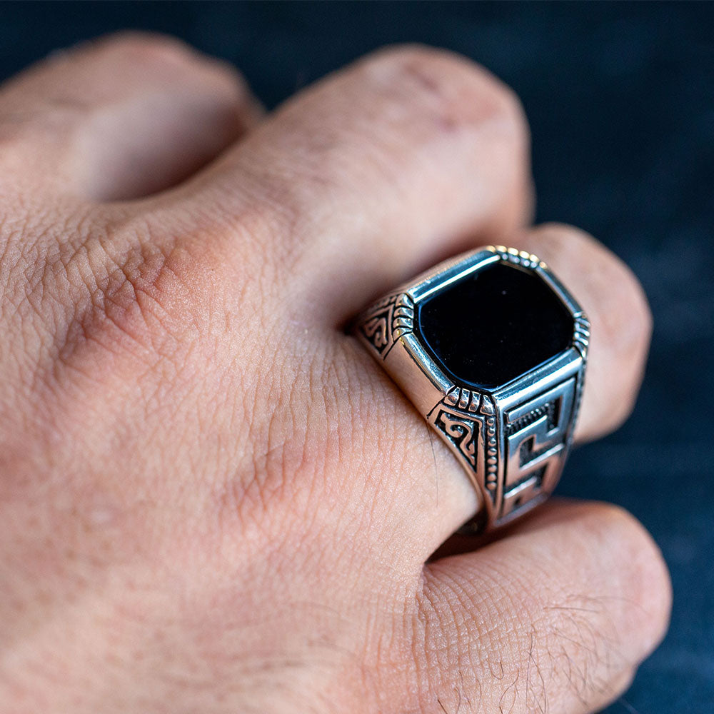 Anillo de plata con piedra preciosa de ónix cuadrada de estilo griego para hombre