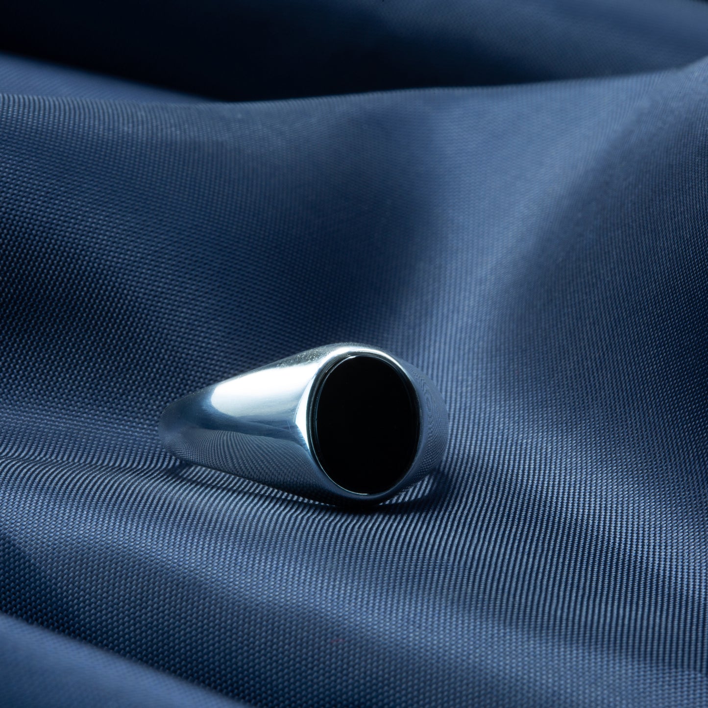 Men Silver Minimal Classic Onyx Signet Ring