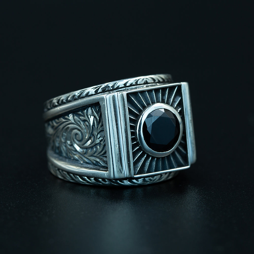 Men Silver Engraved Black Onyx Gemstone Signet Ring