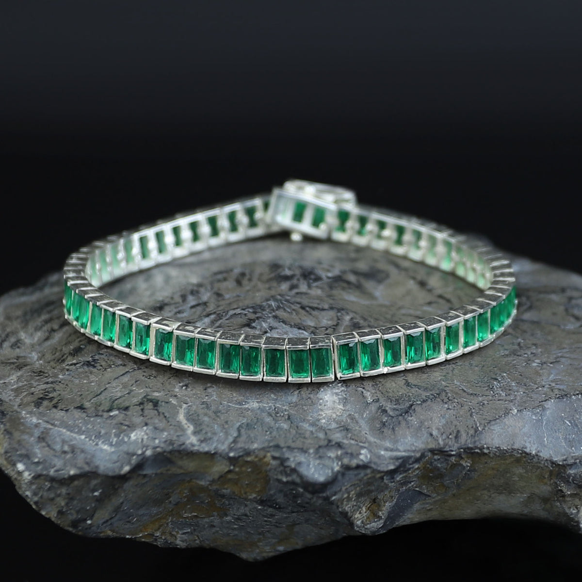925 Silver Unisex Emerald Tennis Bracelet, Baguette Cut Green Link Tennis Bracelet, Luxury Tennis Bracelet