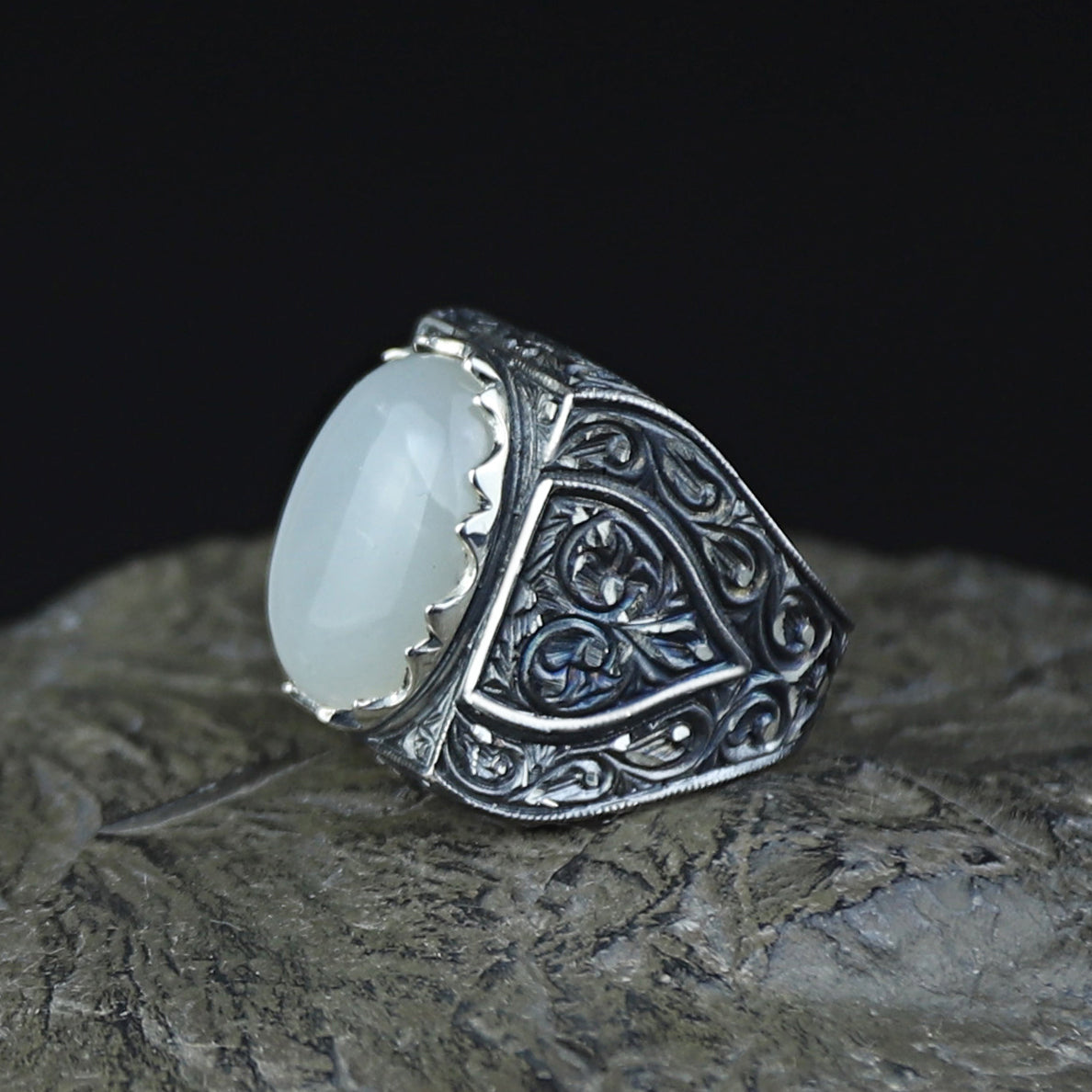 Men Handmade Natural Moonstone Gemstone Engraved Silver Ring