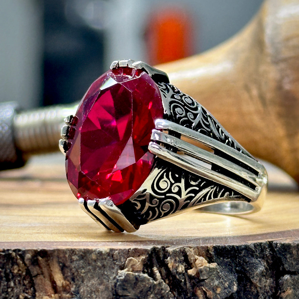 Anillo hecho a mano para hombre estilo otomano con piedra de rubí