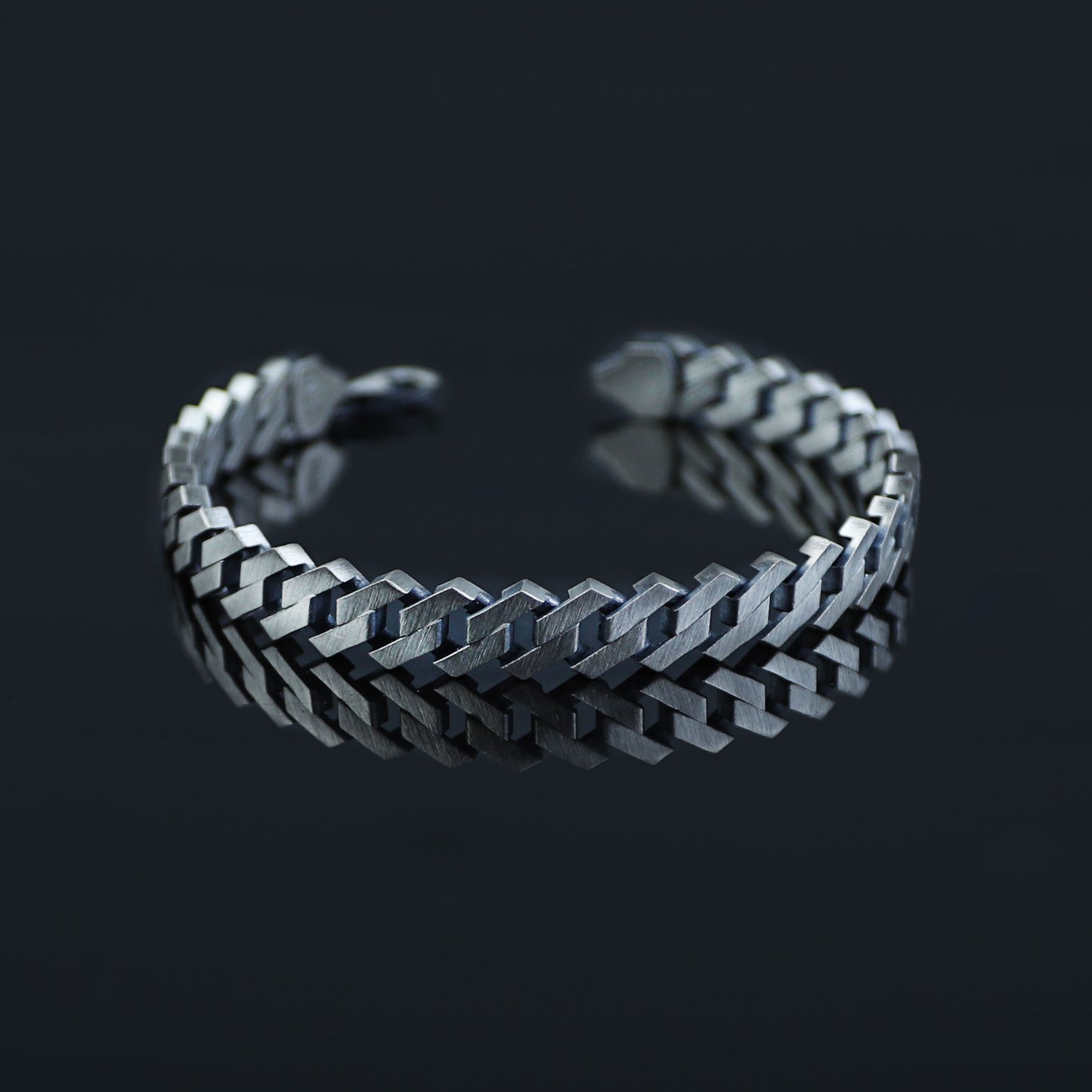 Sterling Silver Men Cuban Curb Chain Oxized Bracelet