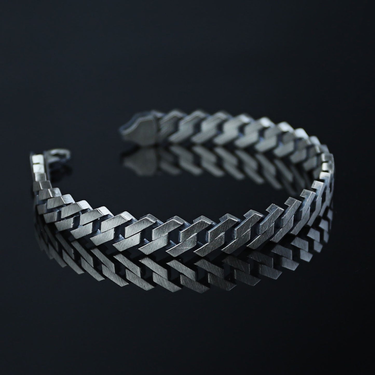 Sterling Silver Men Cuban Curb Chain Oxized Bracelet
