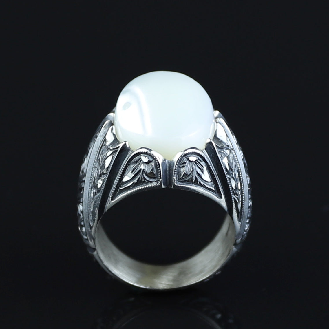 925 Sterling Silver Engraved Mother Of Pearl Gemstone Vintage Ring
