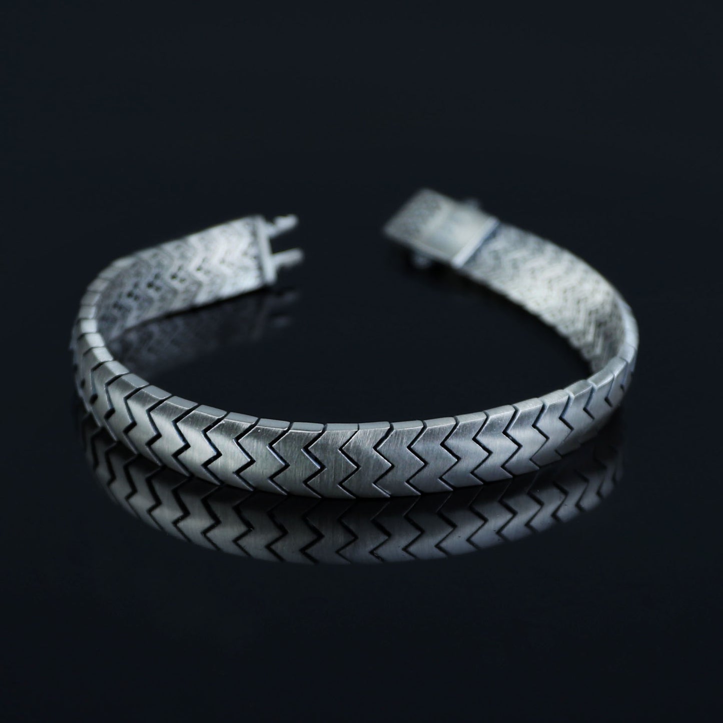 Men Silver Snake Gourmet 10mm Chain Bracelet